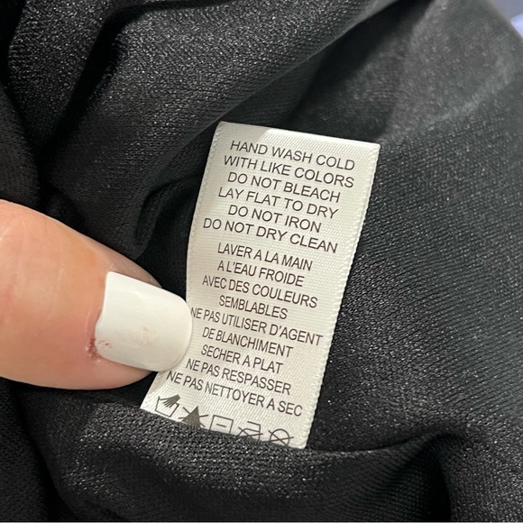 Material Girl Black Sequin Skirt Size Medium w/Elastic Waist - Picture 7 of 8